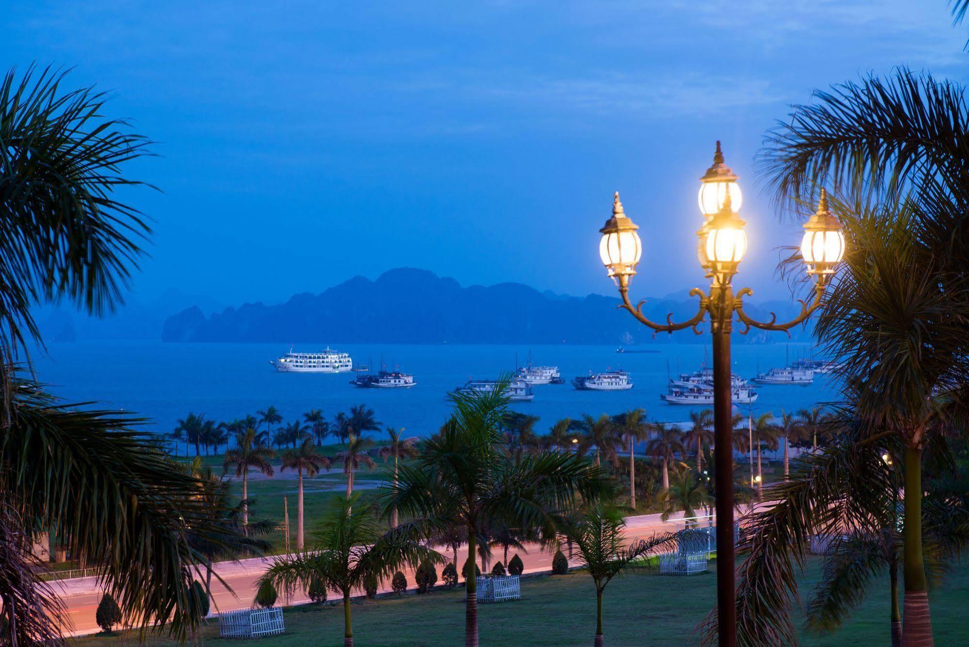 Royal Villas Halong Ha Long Exterior foto